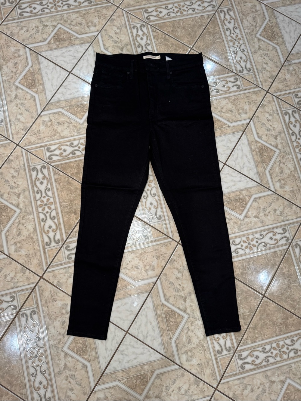 Levi's Black Women's Skinny High-Rise Jeans